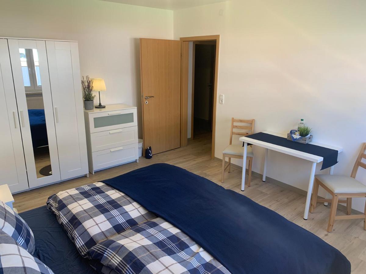 Ferienwohnung Wippsteert - 5 Sterne - Mit Balkon Und Pkw Stellplatz 埃姆登 外观 照片